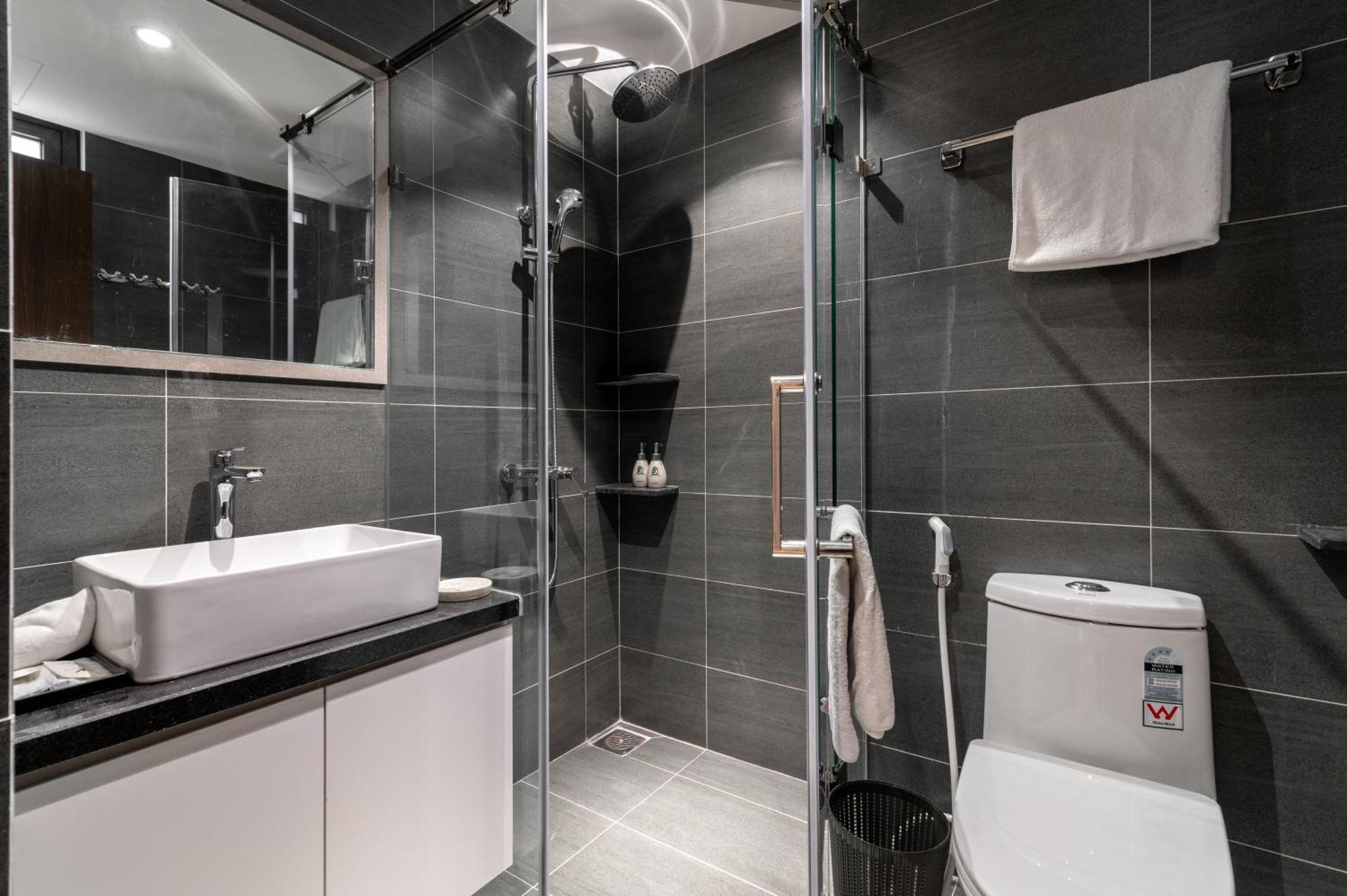 Luxe Paradise Suites Hotel To Ngoc Van Hà Nội Ngoại thất bức ảnh