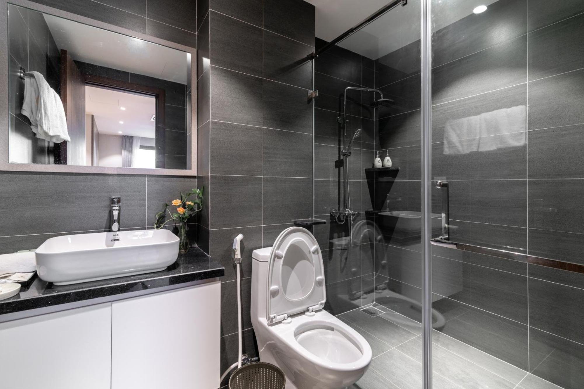 Luxe Paradise Suites Hotel To Ngoc Van Hà Nội Ngoại thất bức ảnh